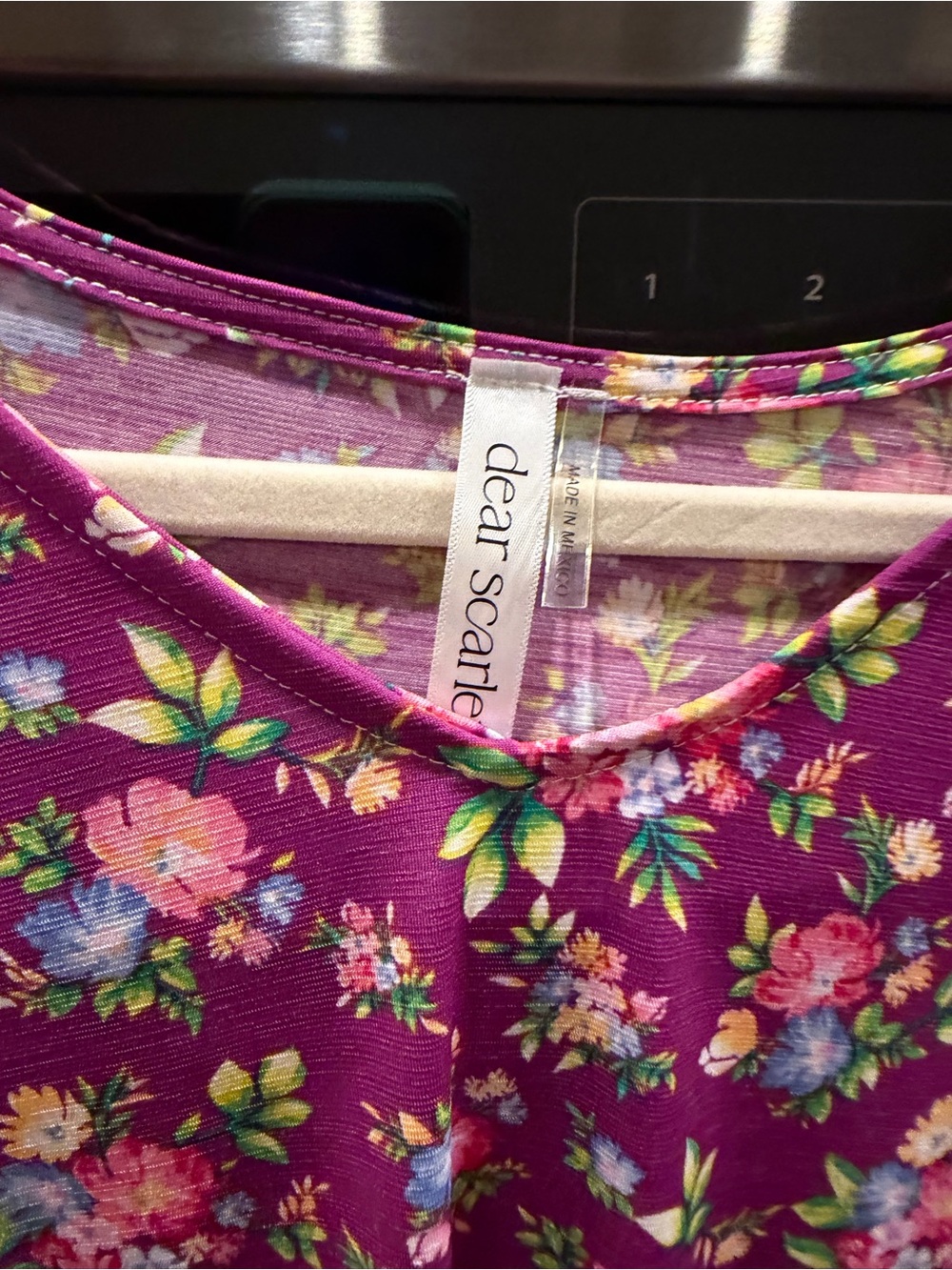 Women's Floral Magenta Flutter-Sleeve Blouse - Picture 3 of 3